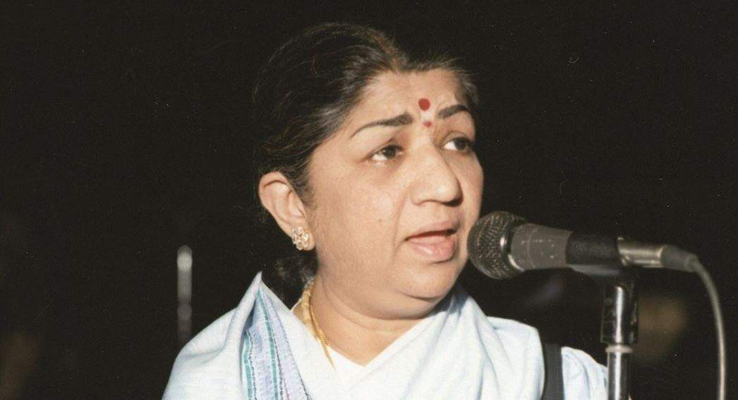 Lata Mangeshkar Unhappy With Chalte Chalte Reprise