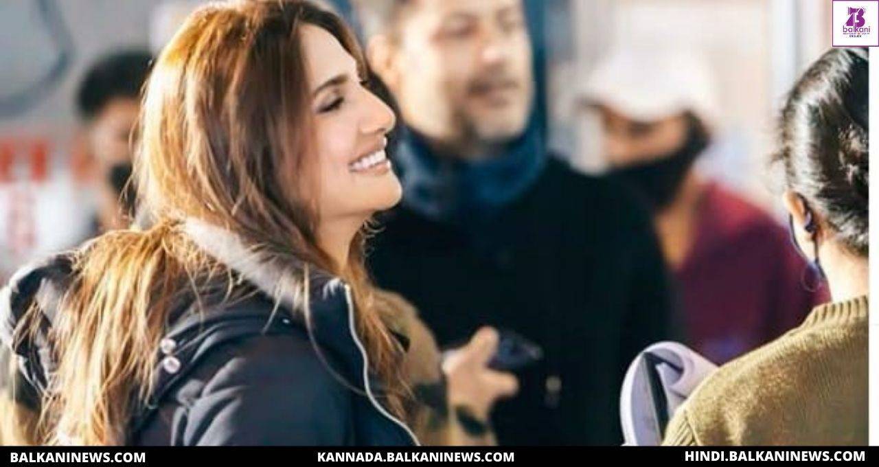 "Vaani Kapoor's lovely smile will make your day!".