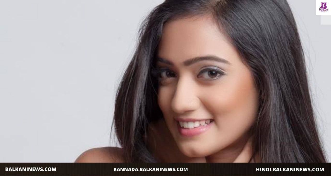 "Actress and model Srishti Gupta is managing her corporate and acting career pretty well".