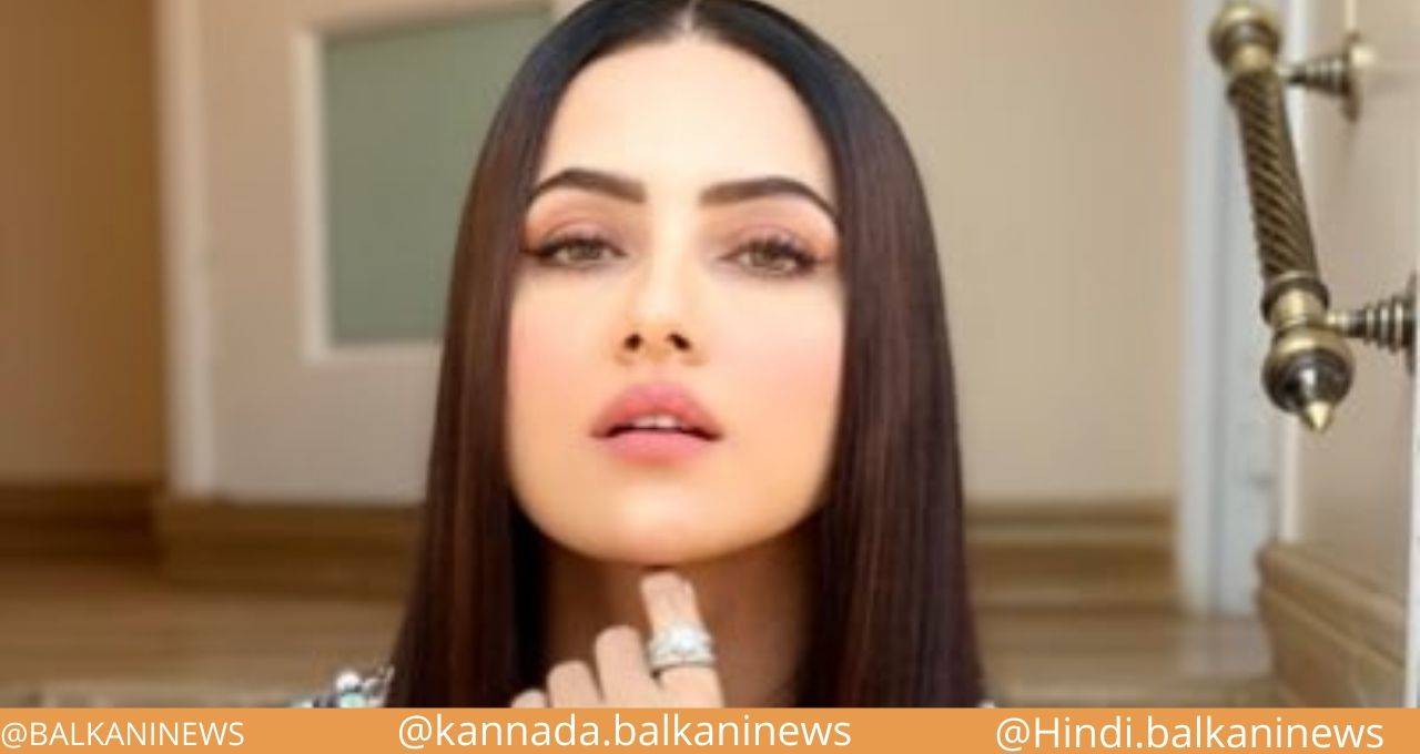 Please Don’t Give Up On Life Says Sana Khan